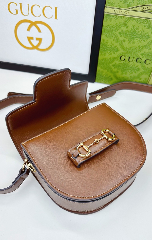 激安グッチバッグコピー角部分ディテール